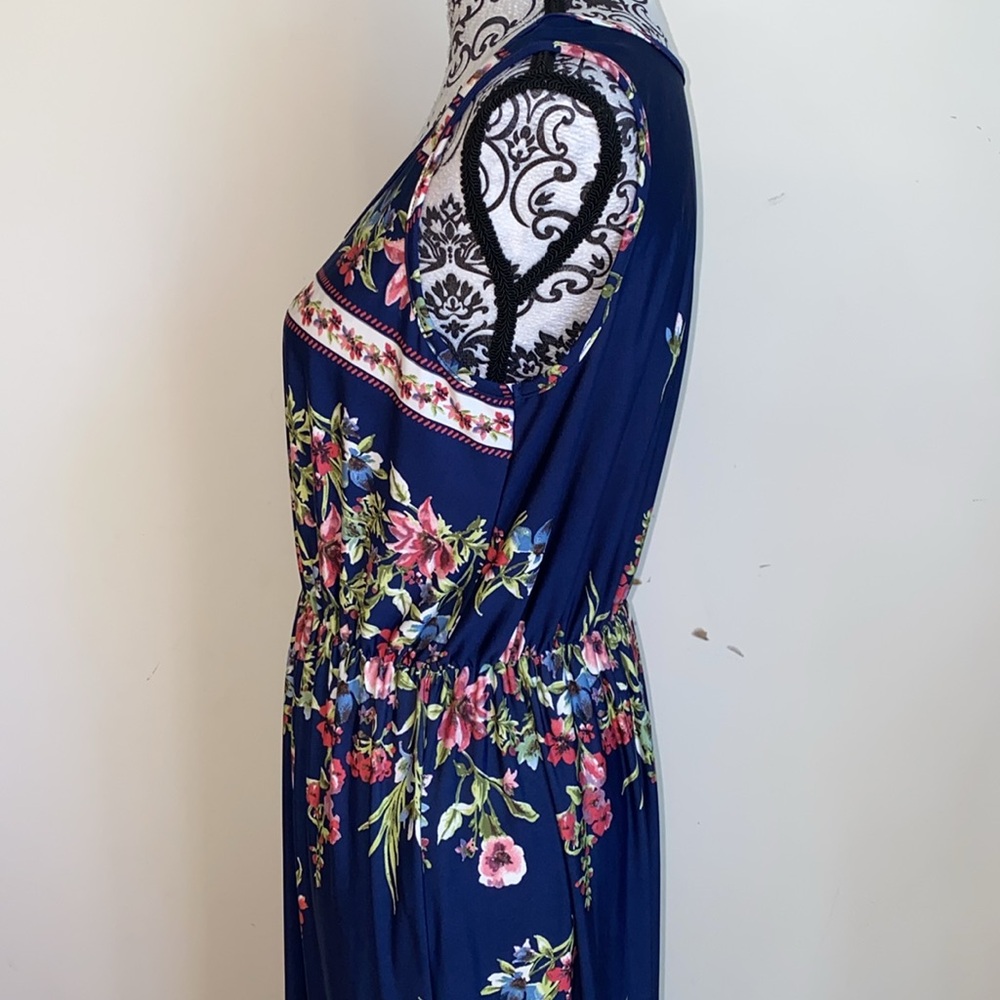 White Birch Sleeveless Floral Print Maxi Dress Size Medium - Picture 9 of 14